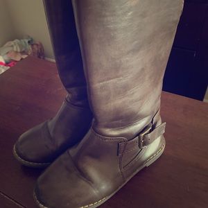 Girls boots